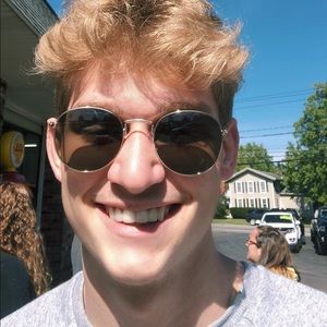 Meet your Posher, Ryan